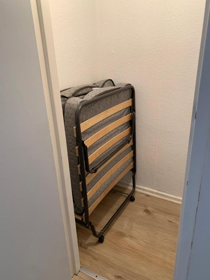 Lebt-wohnung Für Bis Zu 12 Personen * Berlin