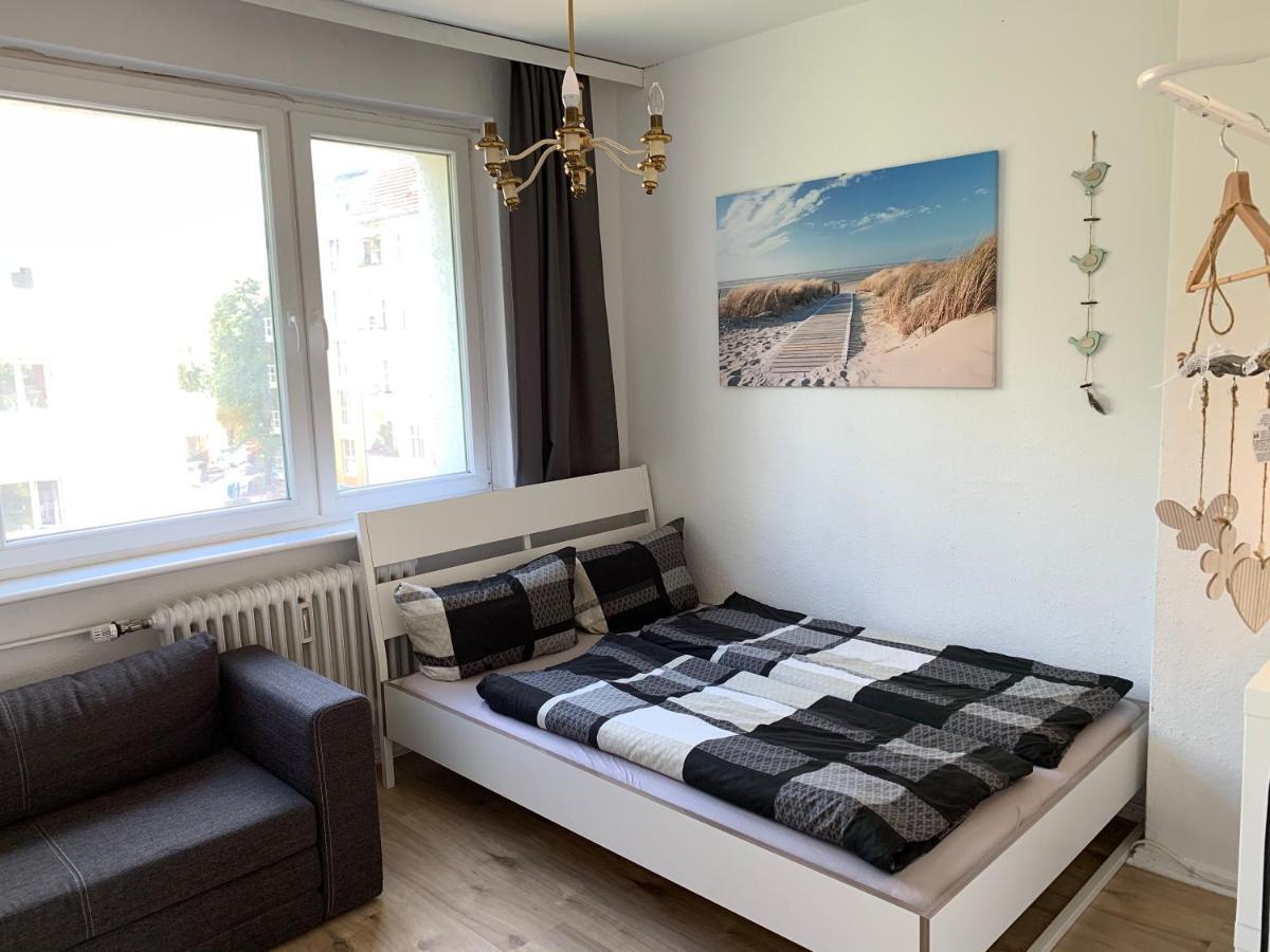 Lebt-wohnung Für Bis Zu 12 Personen Apartment