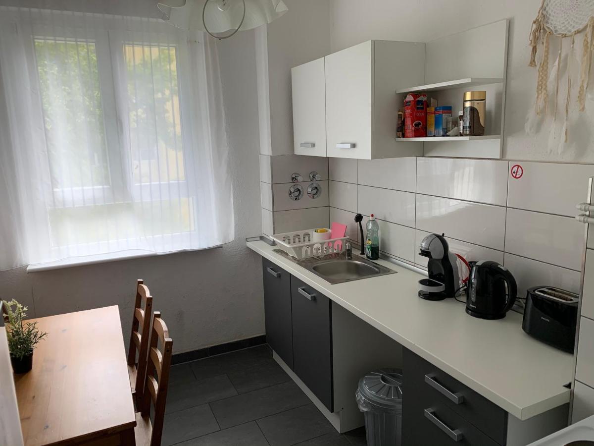 Lebt-wohnung Für Bis Zu 12 Personen Apartment