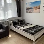 BERLIN LEBT-Wohnung für bis zu 12 Personen