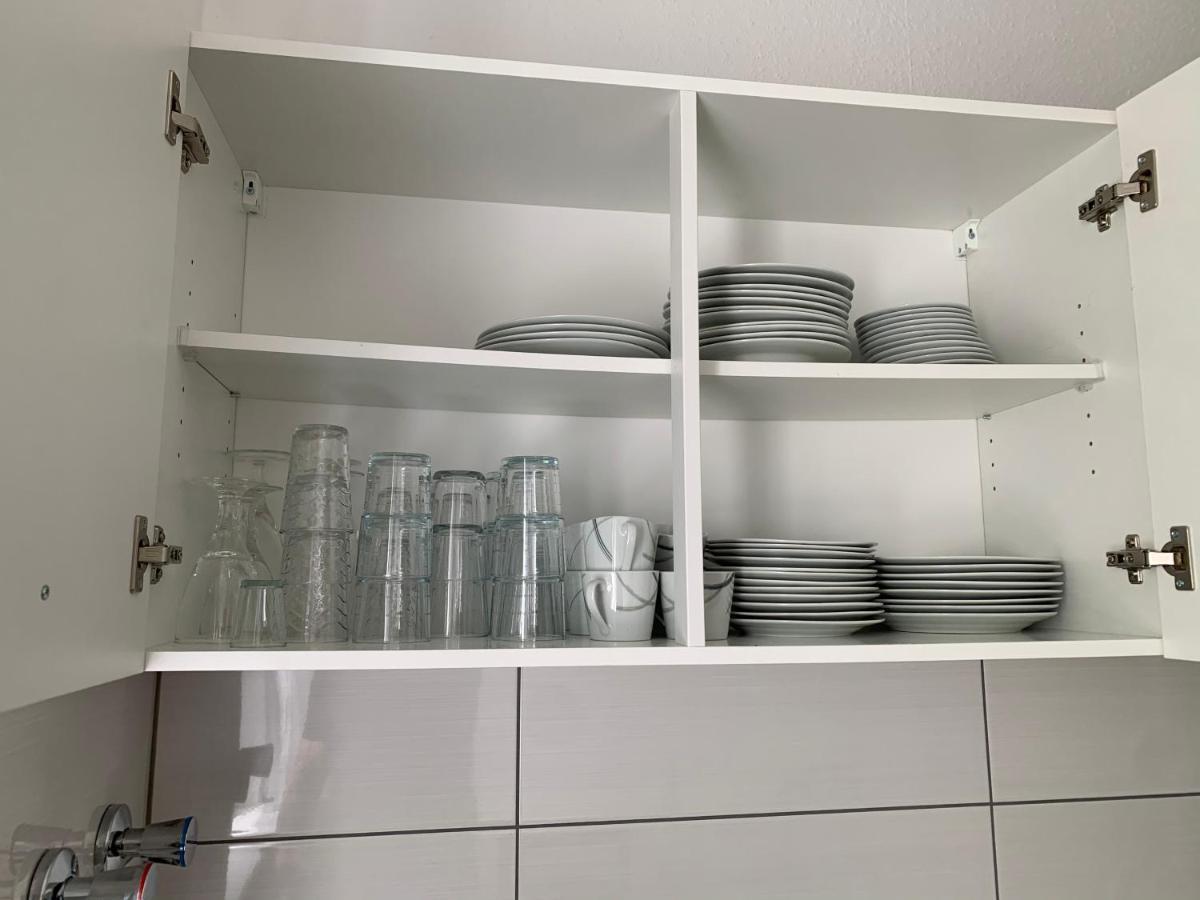 Lebt-wohnung Für Bis Zu 12 Personen Berlin